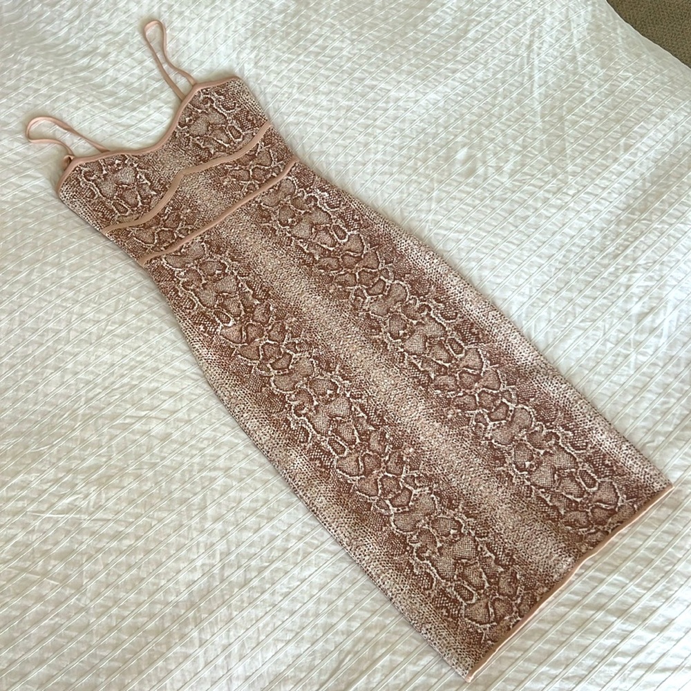 BCBGMAXAZRIA Women's Snakeskin Cocktail Dress Small - Picture 4 of 5